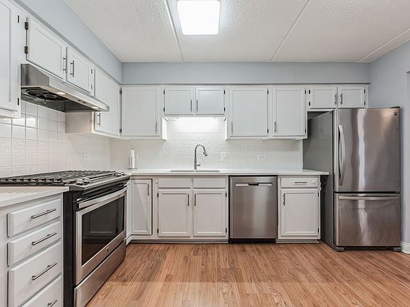 4th image of 6401 W Berteau Ave APT 205