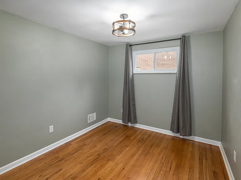 108 Preston Dr #108 — Photo 9