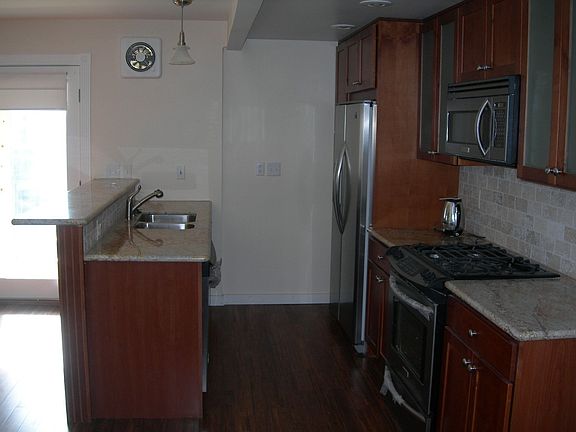 gourmet kitchen upgraded appliances 