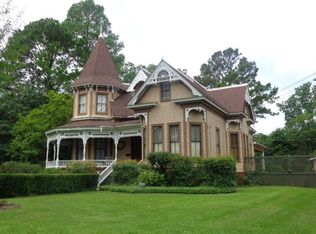 210 Copley St, Crystal Springs, MS 39059