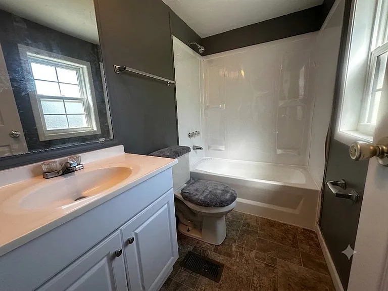 Bathroom2