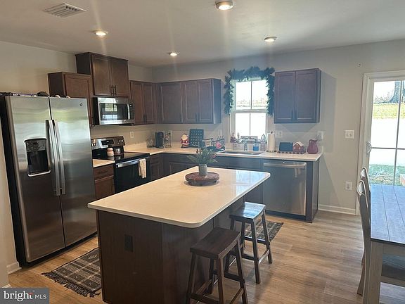2nd image of 153 Gunnison Dr