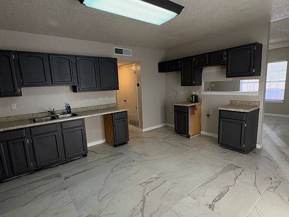 5th image of 1717 Shawna Laurie Ct