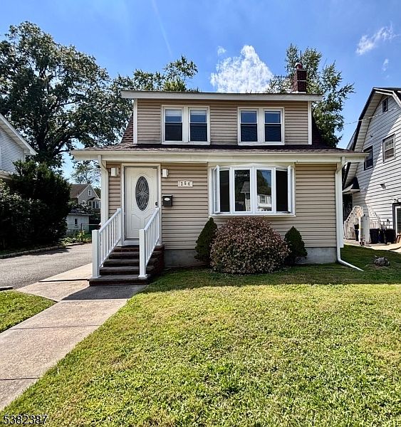 1st image of 264 Walters St