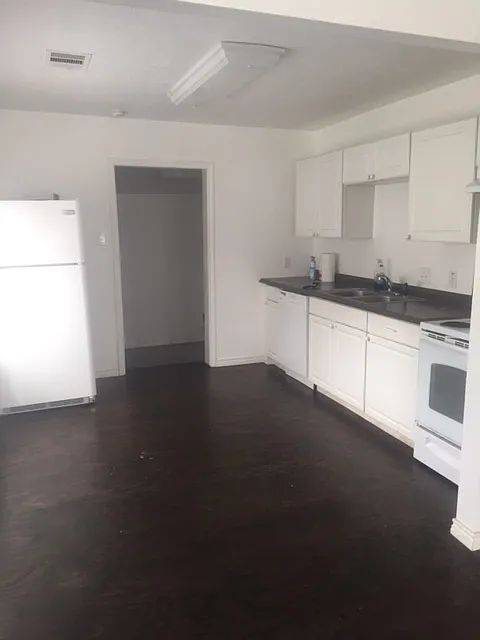 2 bed, 928 sqft, $925 — Photo 3