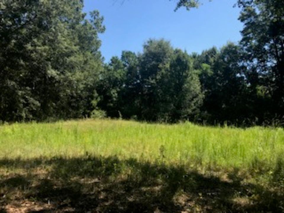 1st image of 120 Pine Ln
