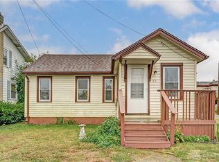 316 Spruce Dr, Fairborn, OH 45324