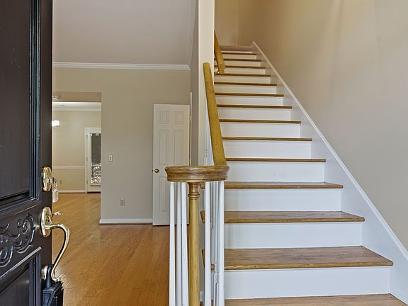 3rd image of 2012 Stokes Ln