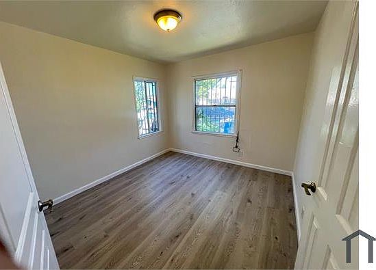 5th image of 8937 Orchard Ave