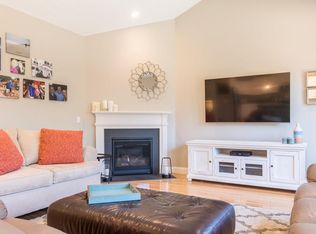 46 Boatwrights Loop, Plymouth, MA 02360
