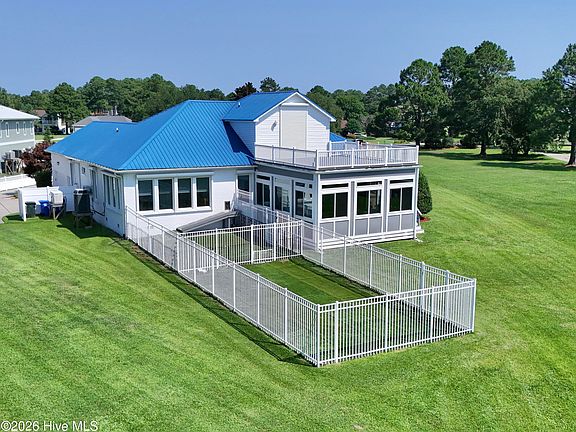 4th image of 6022 Dolphin Road