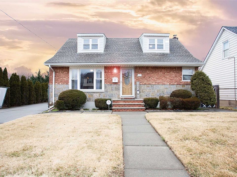 1st image of 129 Covert Ave