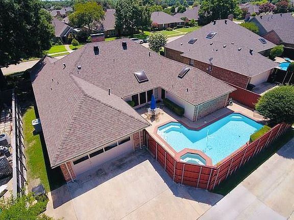 4th image of 2217 Chula Vista Dr