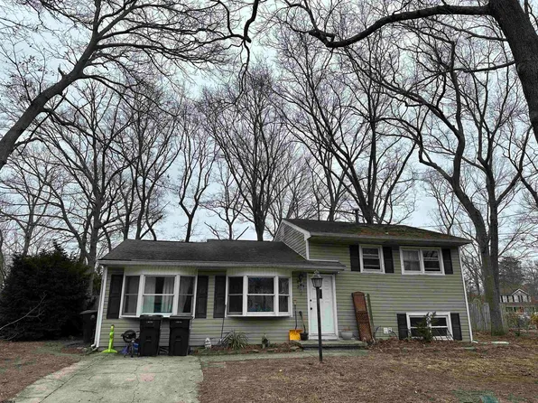 235 Terry Ln, Egg Harbor, NJ 08215