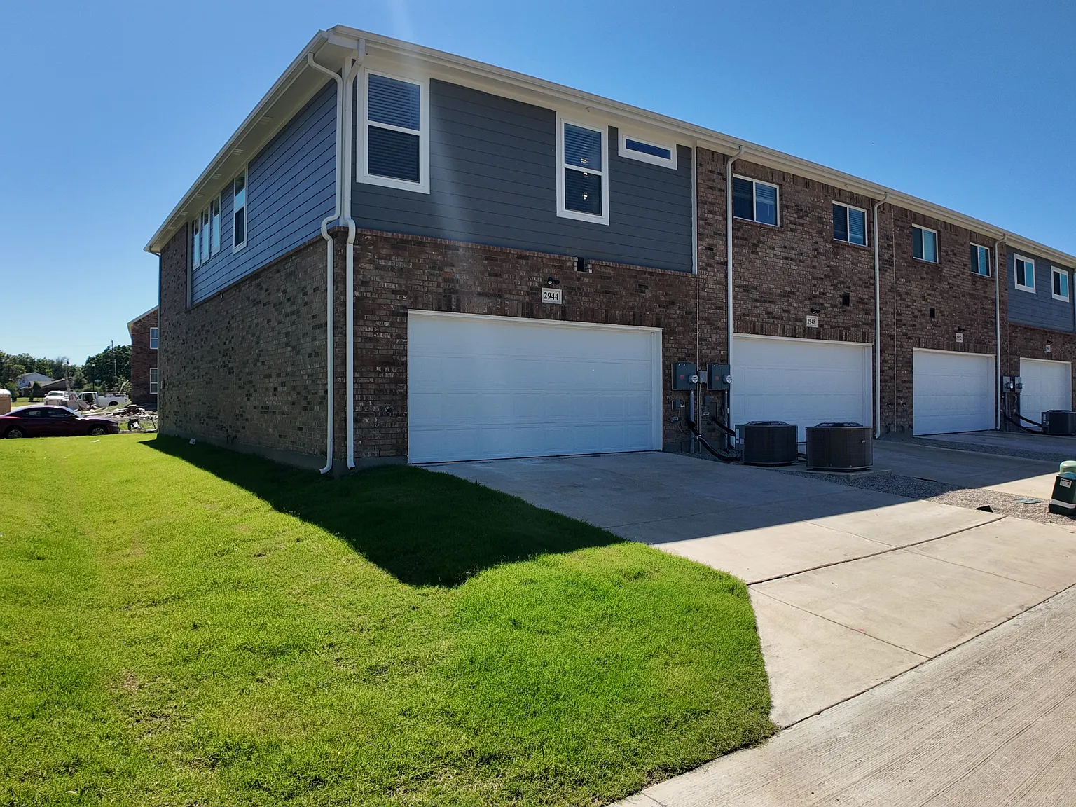 3 bed, 1765 sqft, $2,400 — Photo 4