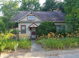 411 W South St, Fayetteville, AR 72701