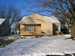 1923 Raismore Rd, Rockford, IL 61108