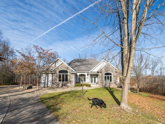 4870 Country Ln, Jackson, MI 49201