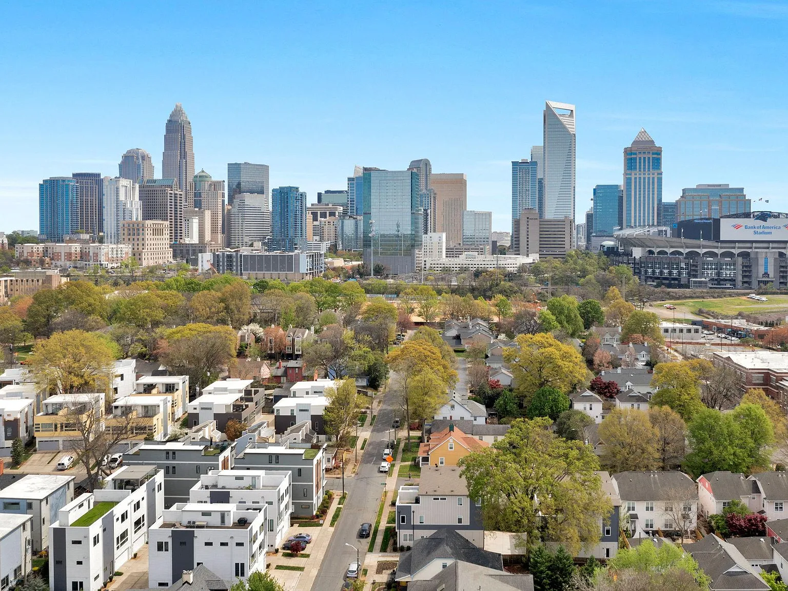 2 bed, 950 sqft, $1,700 — Photo 3