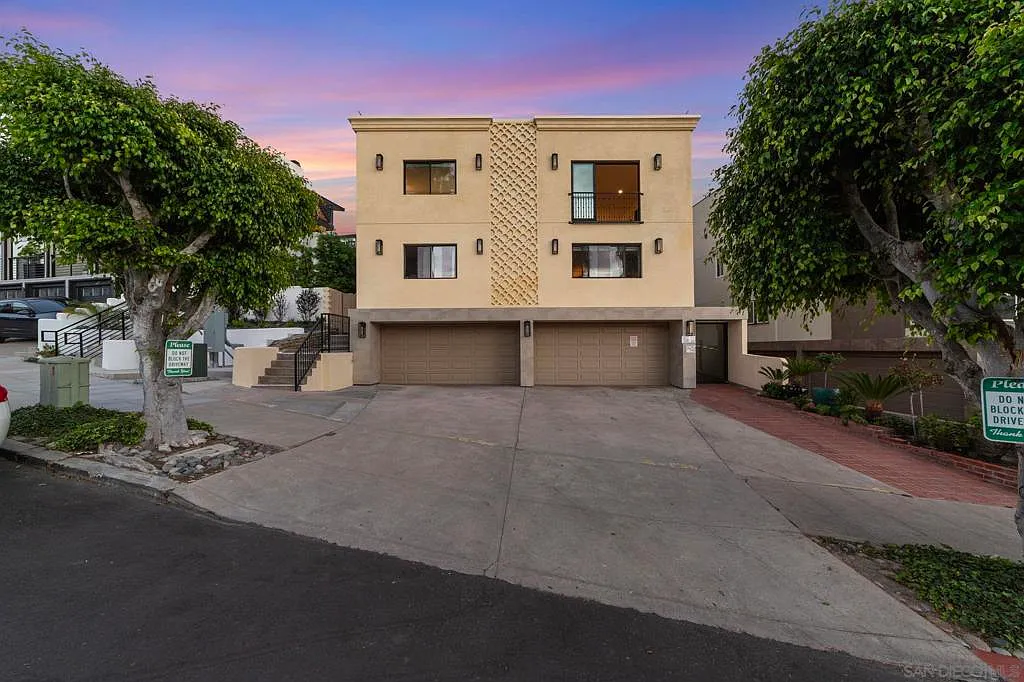 2 bed, 2.0 bath, 1190 sqft, $6,000 — Photo 4