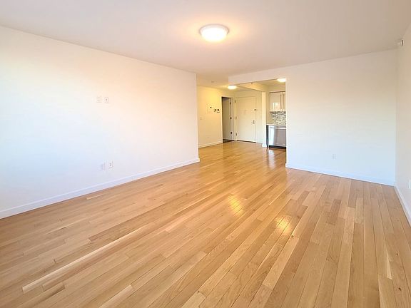 3rd image of 5205 Queens Blvd #G5