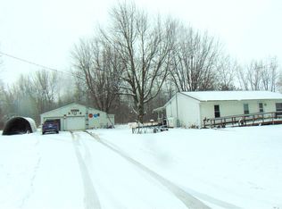 473 W Almeda Beach Rd, Pinconning, MI 48650