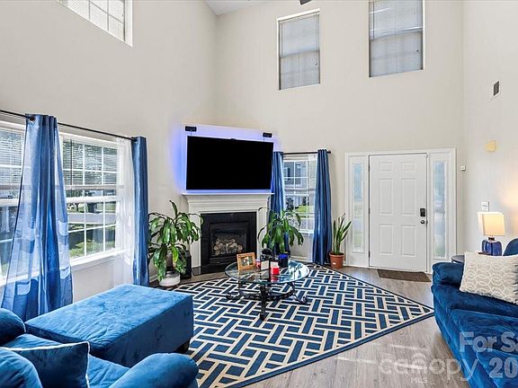 4th image of 7126 Bullock Dr