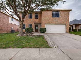 736 Eagle Dr, Saginaw, TX 76131