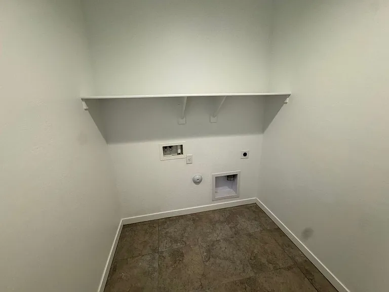 24515 N 165th Ave — Photo 34