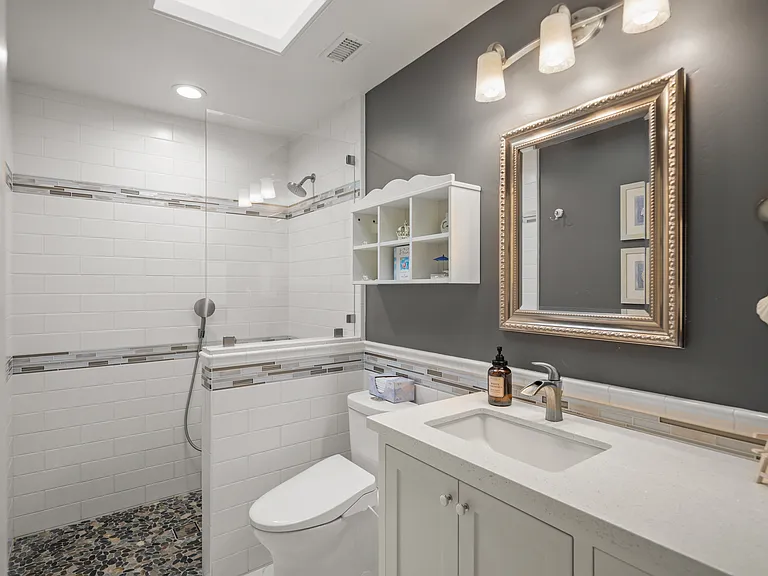 1040 Alameda Blvd — Photo 33