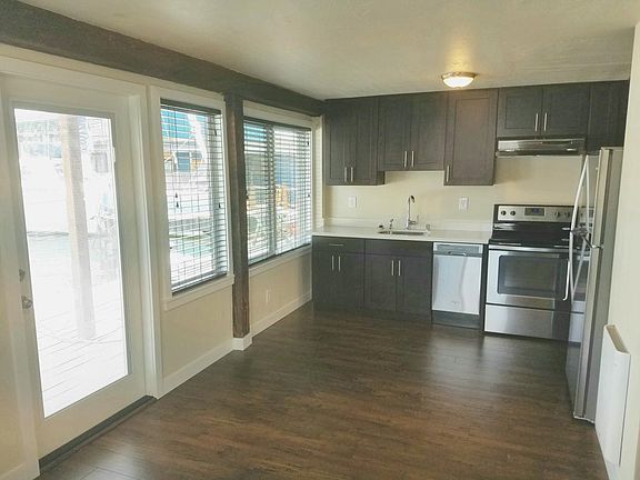 2nd image of 3314 Fuhrman Ave E APT 3