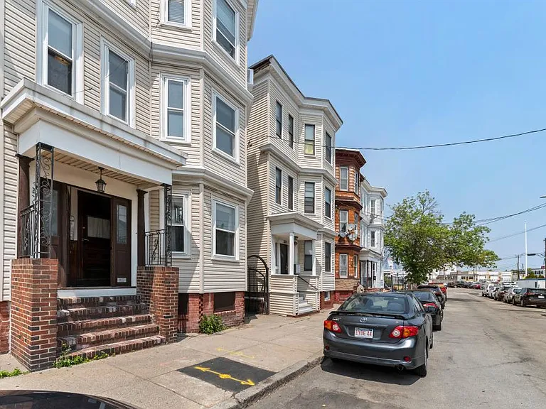 356 Princeton St #2 — Photo 36