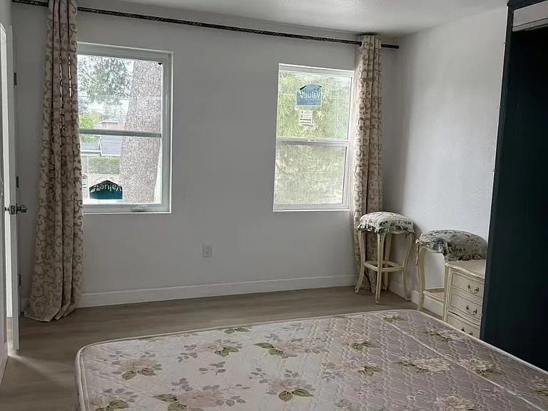 301 W 1st St #A — Photo 22