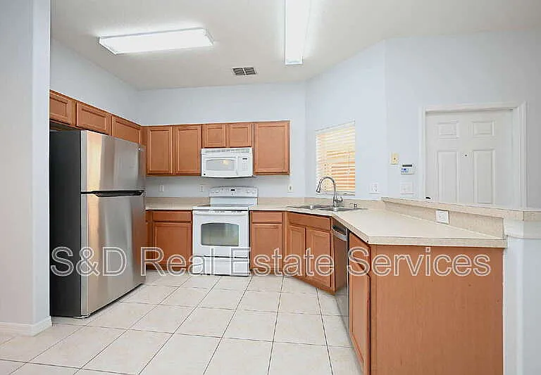 4219 Winding Vine Dr — Photo 3
