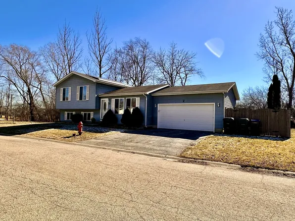 608 Kakos Ct, Zion, IL 60099