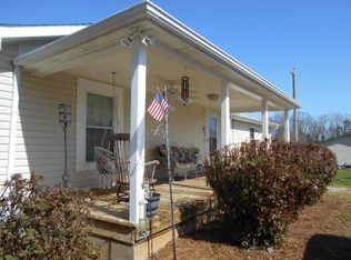 504 Peach Tree Rd, Oakboro, NC 28129