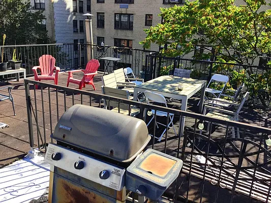 Rented by Sky Management | media 32