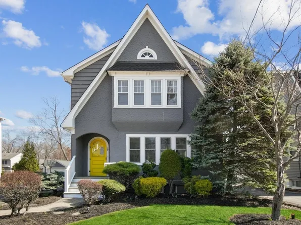 30 Lewis Ave, Summit City, NJ 07901