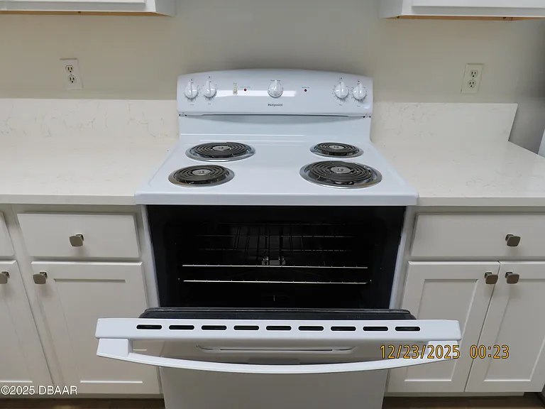 4211 New Haven Ct — Photo 6
