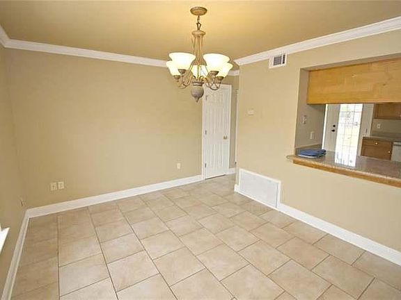 3rd image of 617 E Marlin Ct