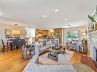 88 S Knoll Rd, Mill Valley, CA 94941
