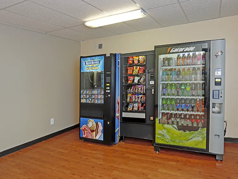Vending room and package storage