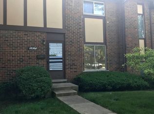 1S302 Danby St, Villa Park, IL