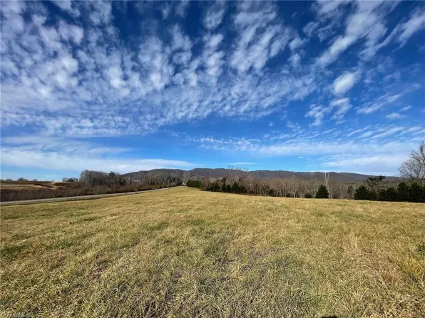 N Center Church Rd, Thurmond, NC 28683