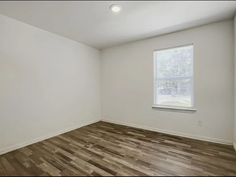 5914 Wilkes Dr — Photo 11