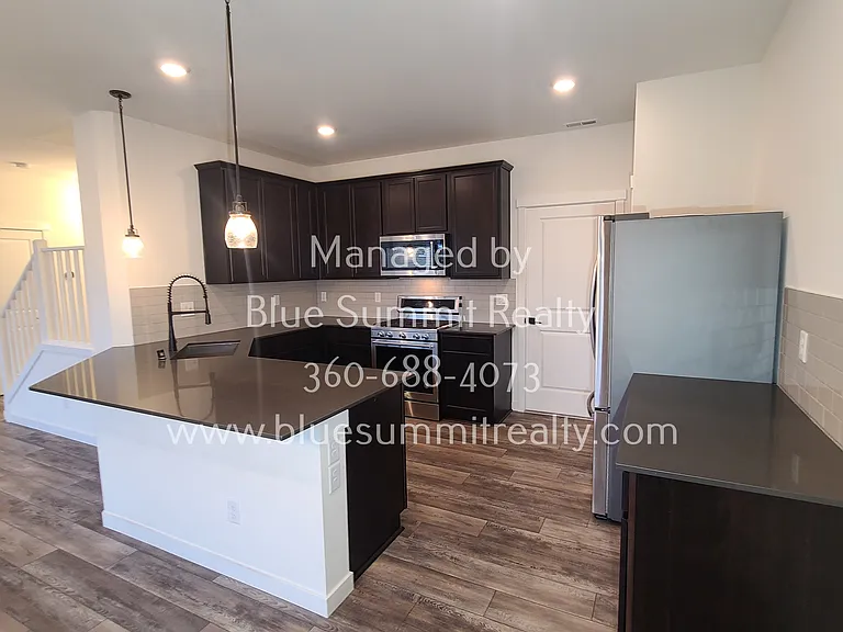 907 Vine Maple St SE — Photo 6