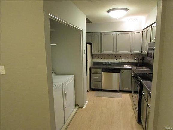 5th image of 10009 Sakura Dr APT C