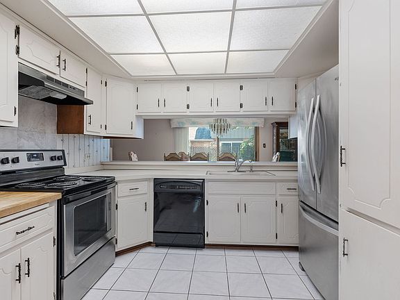 5th image of 13951 S 84th Ave