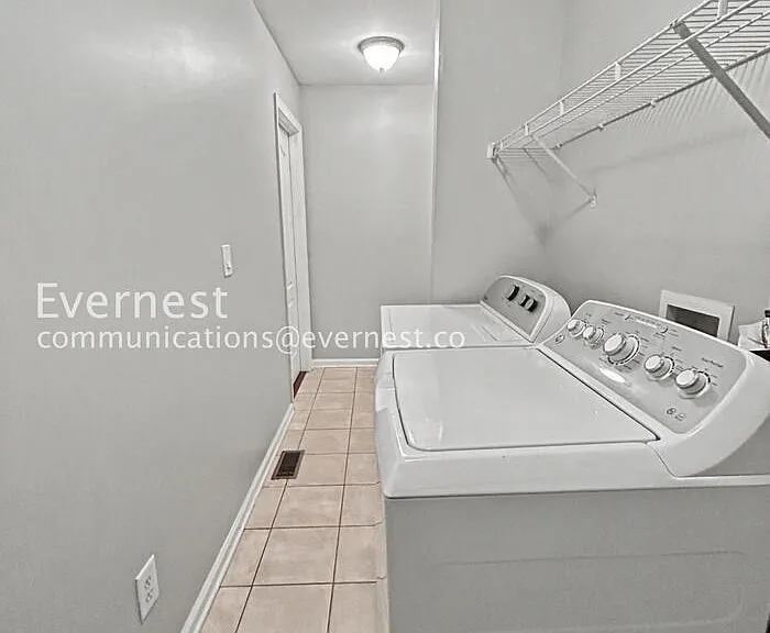 1153 Smith St SW — Photo 26