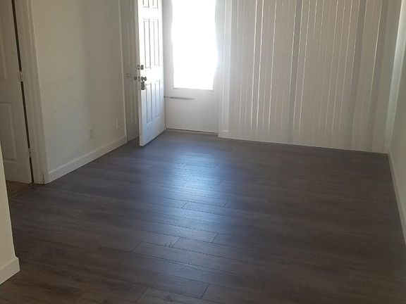 3rd image of 11270 Liana Ln